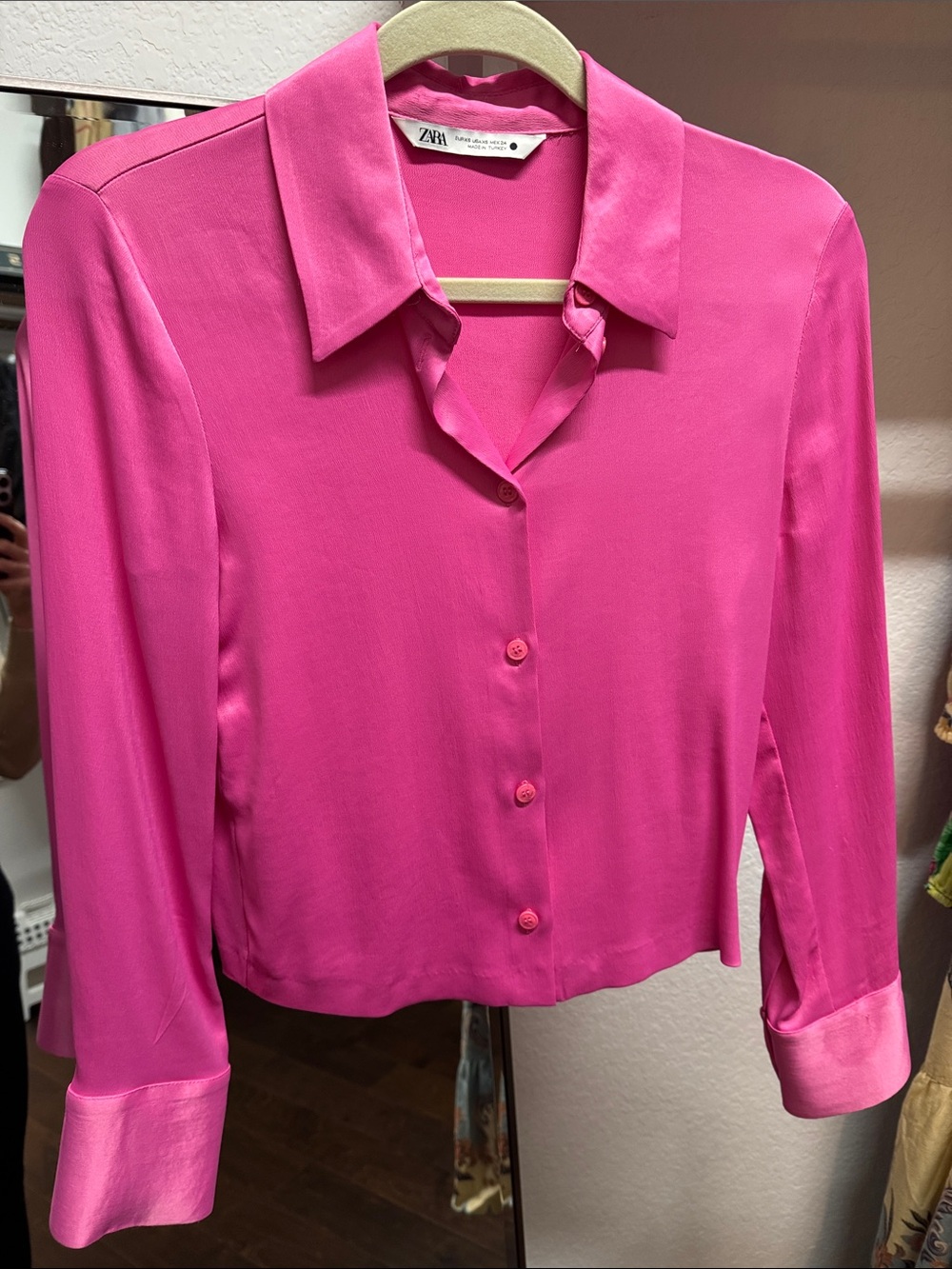 ZARA Vibrant Fuchsia Button-Down Collared Blouse